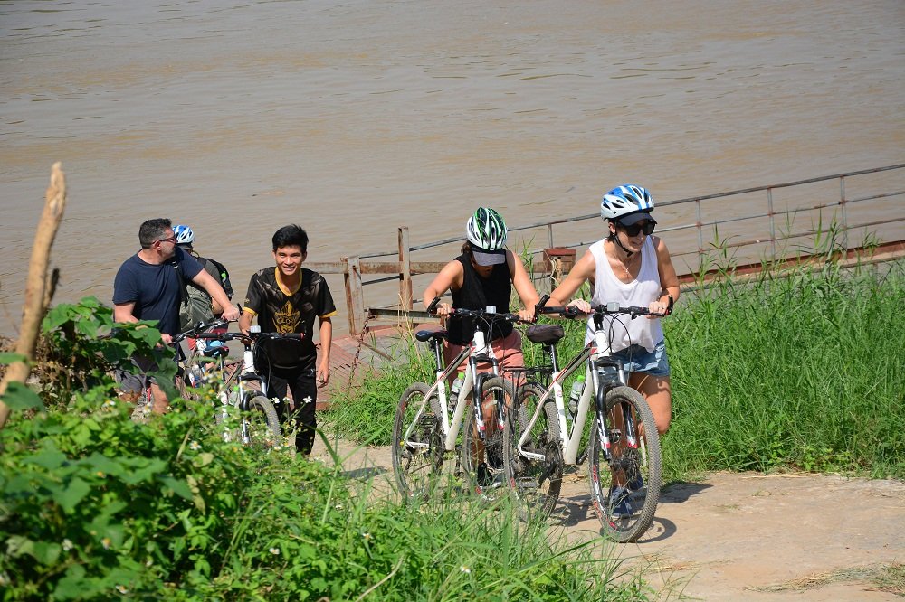 Electric Bike Tour Hanoi: Ancient Co Loa Citadel Day Trip